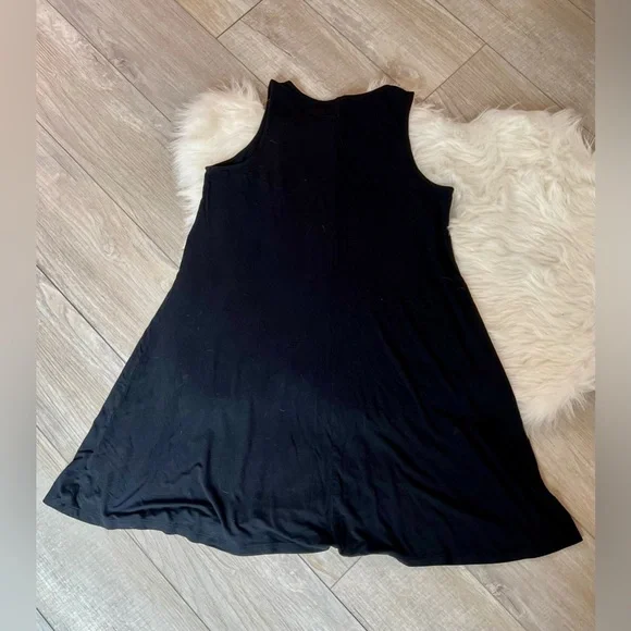 OLD NAVY | “Go-To” Casual, Ultra Soft Swing Black Sleeveless Dress (L) - Picture 5 of 5